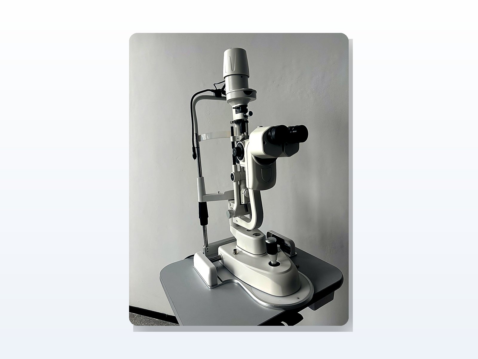 RZC-SL100 Tabletop Slit Lamp detail view 05